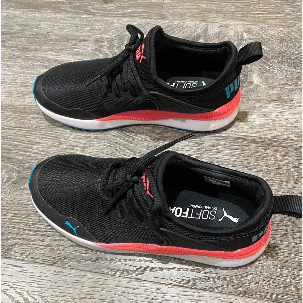 Puma Womens Sneakers Size 6 Black